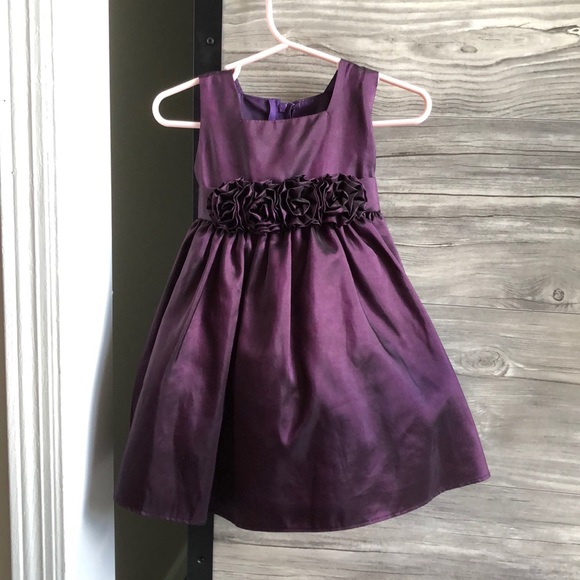 Dresses & Skirts - 9 to 12 month girl party dress.